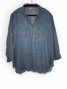 Light Wash Chambray Button-Up Shirt with Frayed Hem